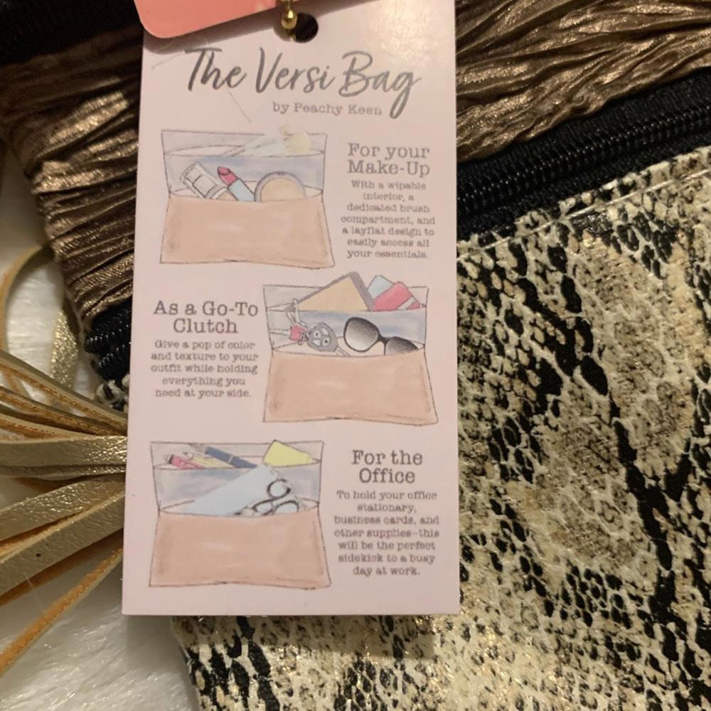 Stylish Peachy Keen Python Print and Textured Zip… - image 5